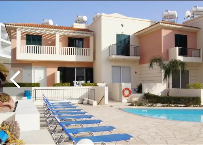 2 Bedroom Townhouse Lower Peyia Paphos Cyprus