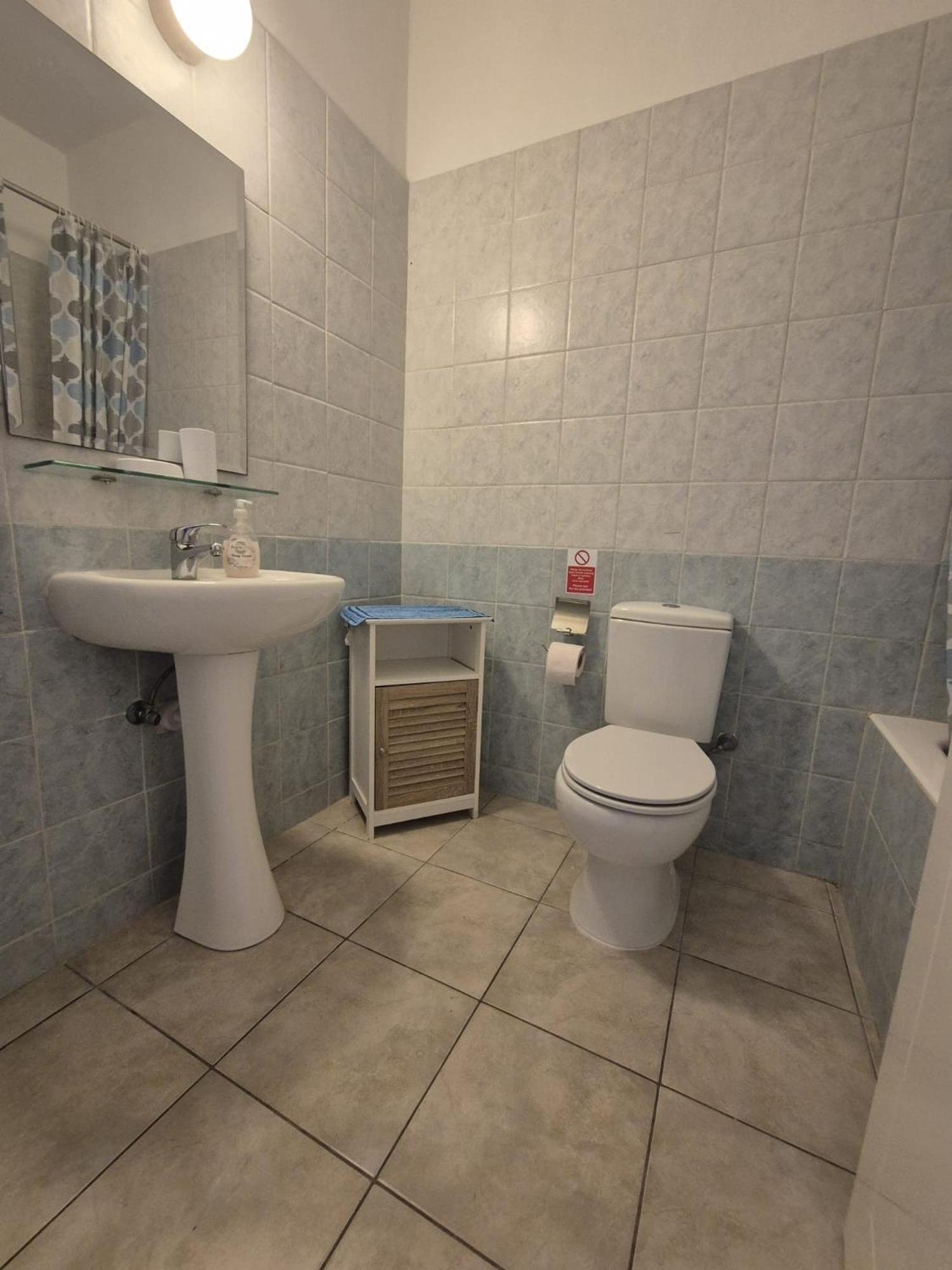 Hébergement de vacances 2 Bedroom Townhouse Lower Paphos Cyprus