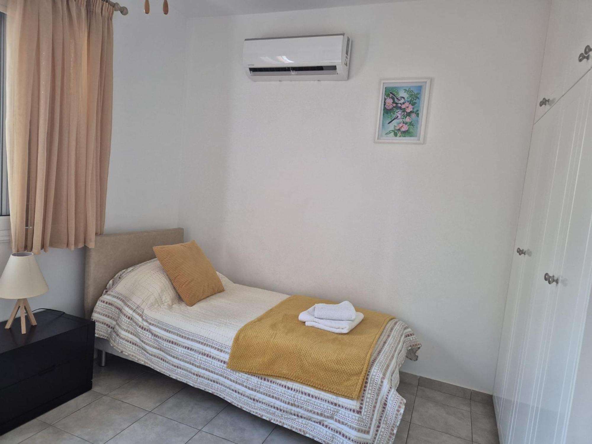 Hébergement de vacances 2 Bedroom Townhouse Lower Paphos Cyprus *