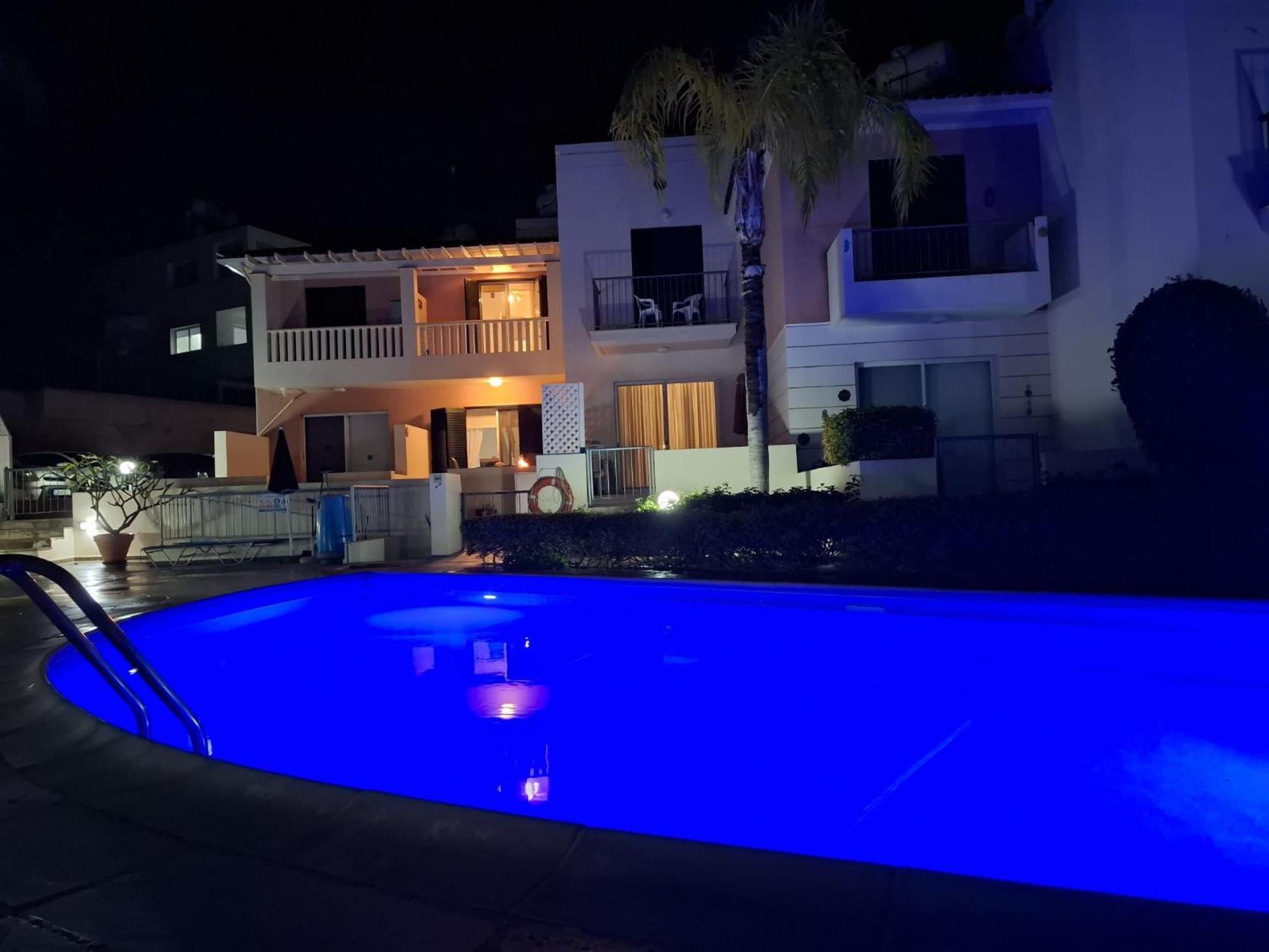 2 Bedroom Townhouse Lower Paphos Cyprus Hébergement de vacances